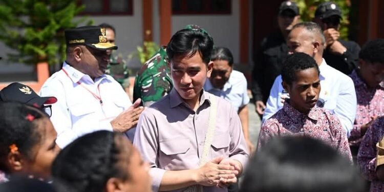 Pastikan Pendidikan Menjangkau Anak Kurang Mampu, Wapres Tinjau SRMA 41 Biak