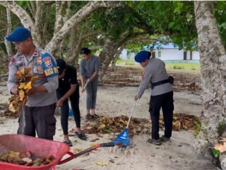 Satpolairud Polres Sarmi Laksanakan Sambang Nusa Presisi dan Program ASRI di Pulau Terluar Liki