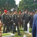Tangis Haru Iringi Pemakaman Mayor Zulmi, Prajurit Berprestasi TNI