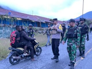 Sinergitas TNI-Polri Perkuat Patroli Gabungan, Jaga Kondusivitas Kamtibmas di Puncak Jaya