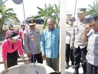 Kapolda Papua Resmikan Bantuan Sarana Air Bersih di Kampung Kondap, Wujud Nyata Kepedulian Polri kepada Masyarakat
