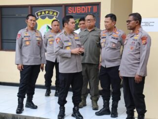 Astama Ops Kapolri Kunjungi Polda Papua Cek Layanan Call Center 110