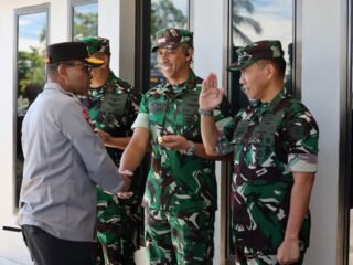 Perkuat Sinergi, Kapolda Papua Silaturahmi dan Makan Siang Bersama Danlanud Manuhua
