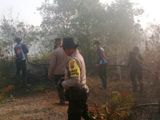 Respons Cepat Polri Bersama TNI dan BPBD, Karhutla di Padwa Sup Berhasil Dipadamkan