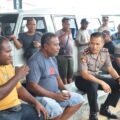 Bangun Komunikasi dengan Masyarakat, Kapolres Biak Numfor Temui Komunitas Taksi